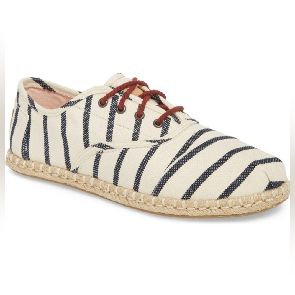 TOMS Cordones Sneaker sz 9 Women's Shoes